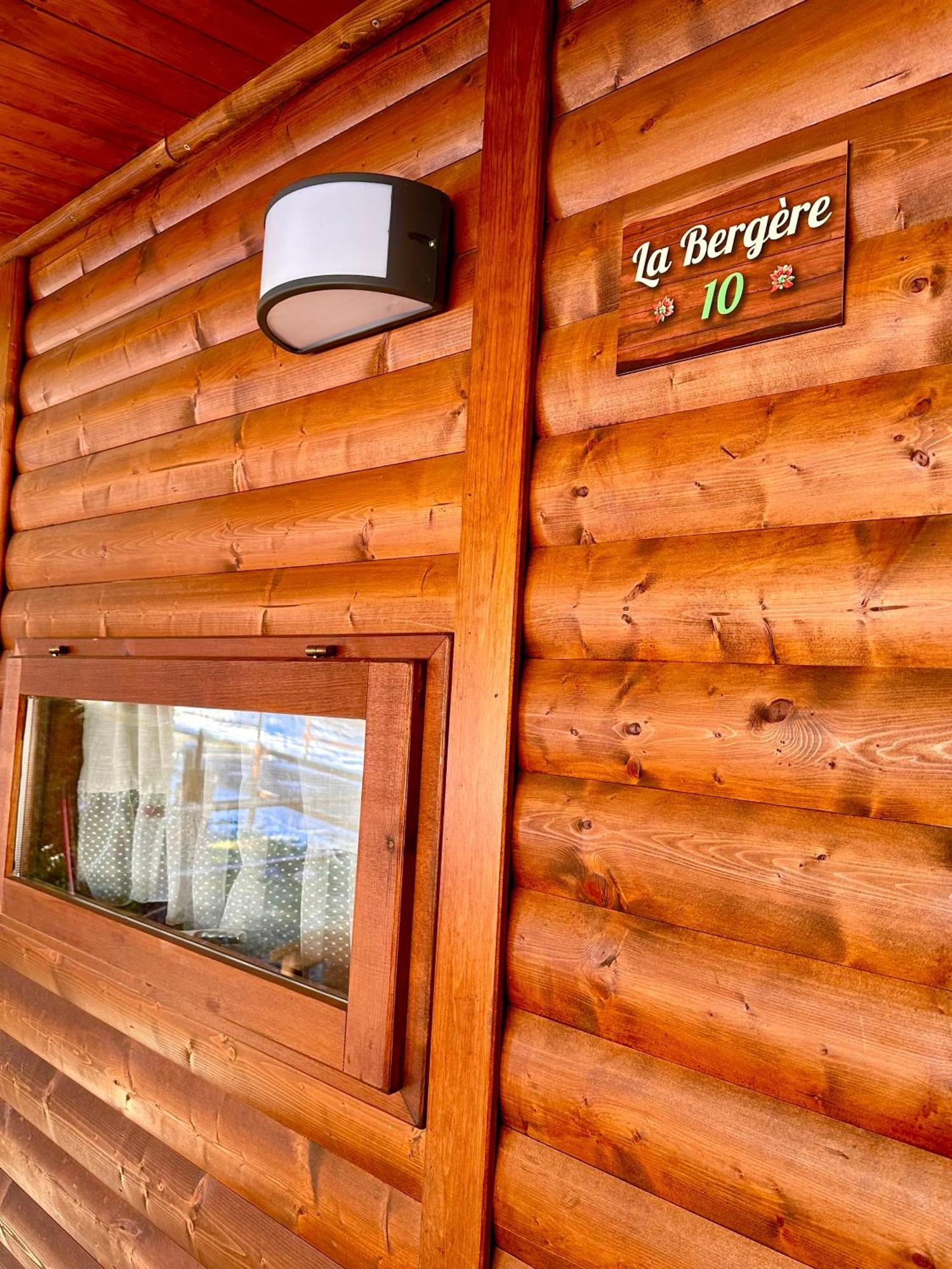 Bijoux Des Alpes - Mont Blanc Village La Salle Cameră foto